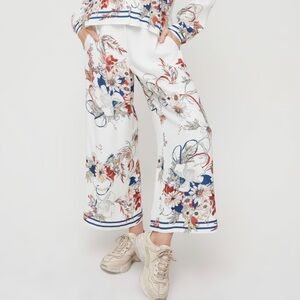 Aritzia Little Moon Espace Flame Scarlet Wide Leg Pants Size XS